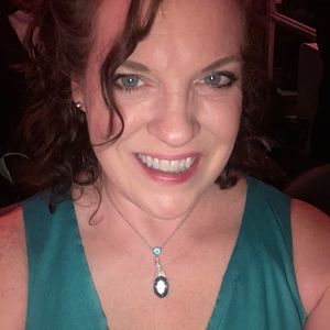 Meet your Posher, Alyson